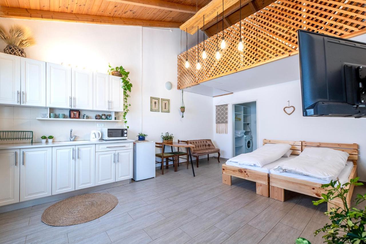 רז אירוח ברמה Katzrin Exterior foto